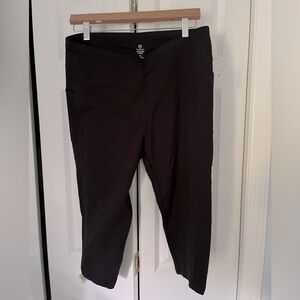 Talbots cotton capri with shirred leg at calf